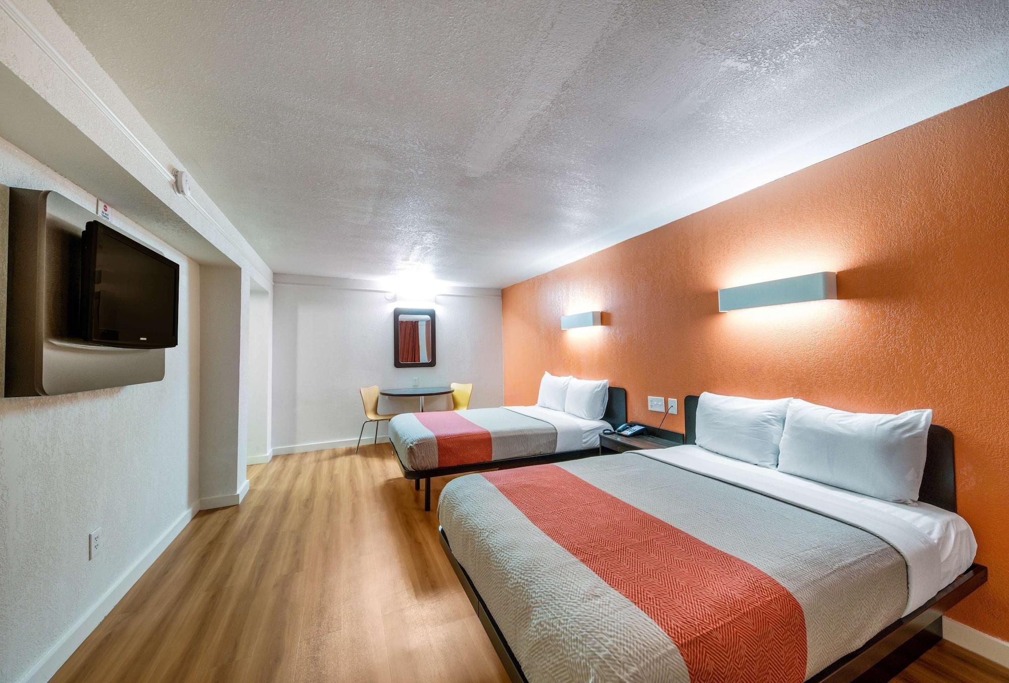 Motel 6-Dallas, Tx - Farmers Branch Exterior photo