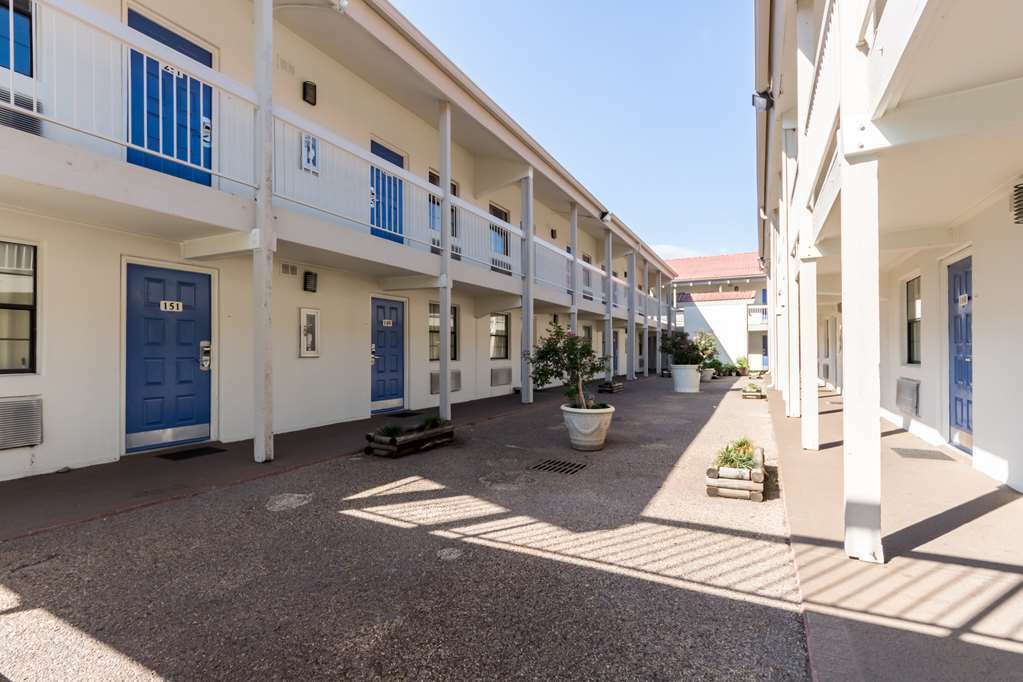 Motel 6-Dallas, Tx - Farmers Branch Exterior photo