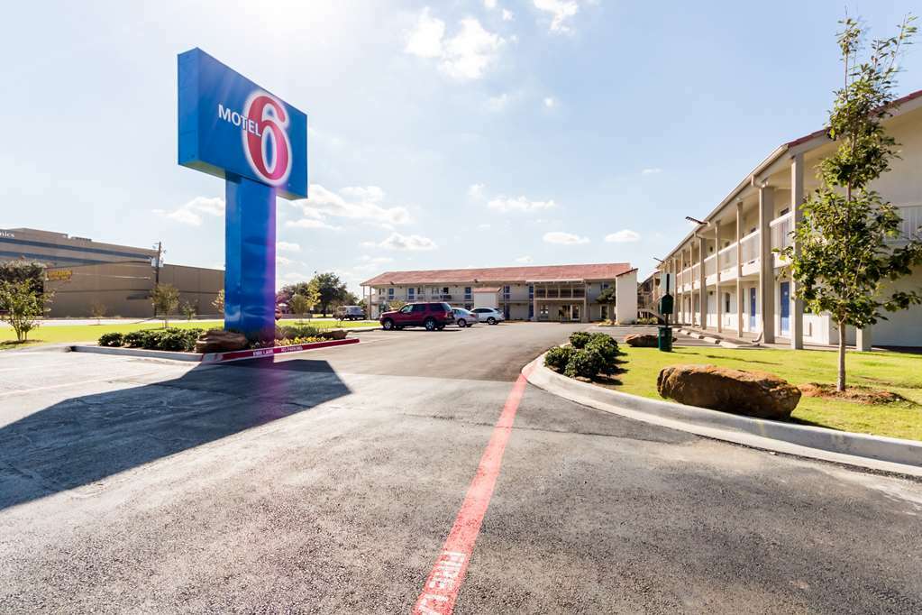 Motel 6-Dallas, Tx - Farmers Branch Exterior photo